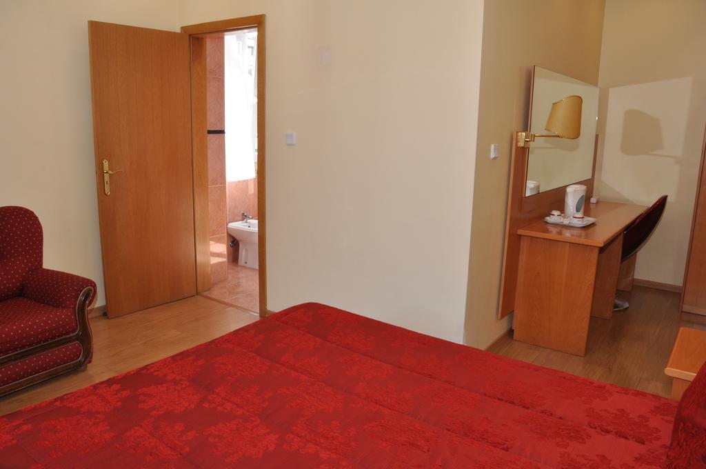 Hotel Solneve Covilhã Zewnętrze zdjęcie
